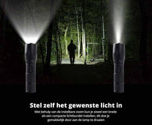 Afbeelding in Gallery-weergave laden, SEVVA® Militaire Zaklamp Met 500 Meter Bereik - 2-Pack
